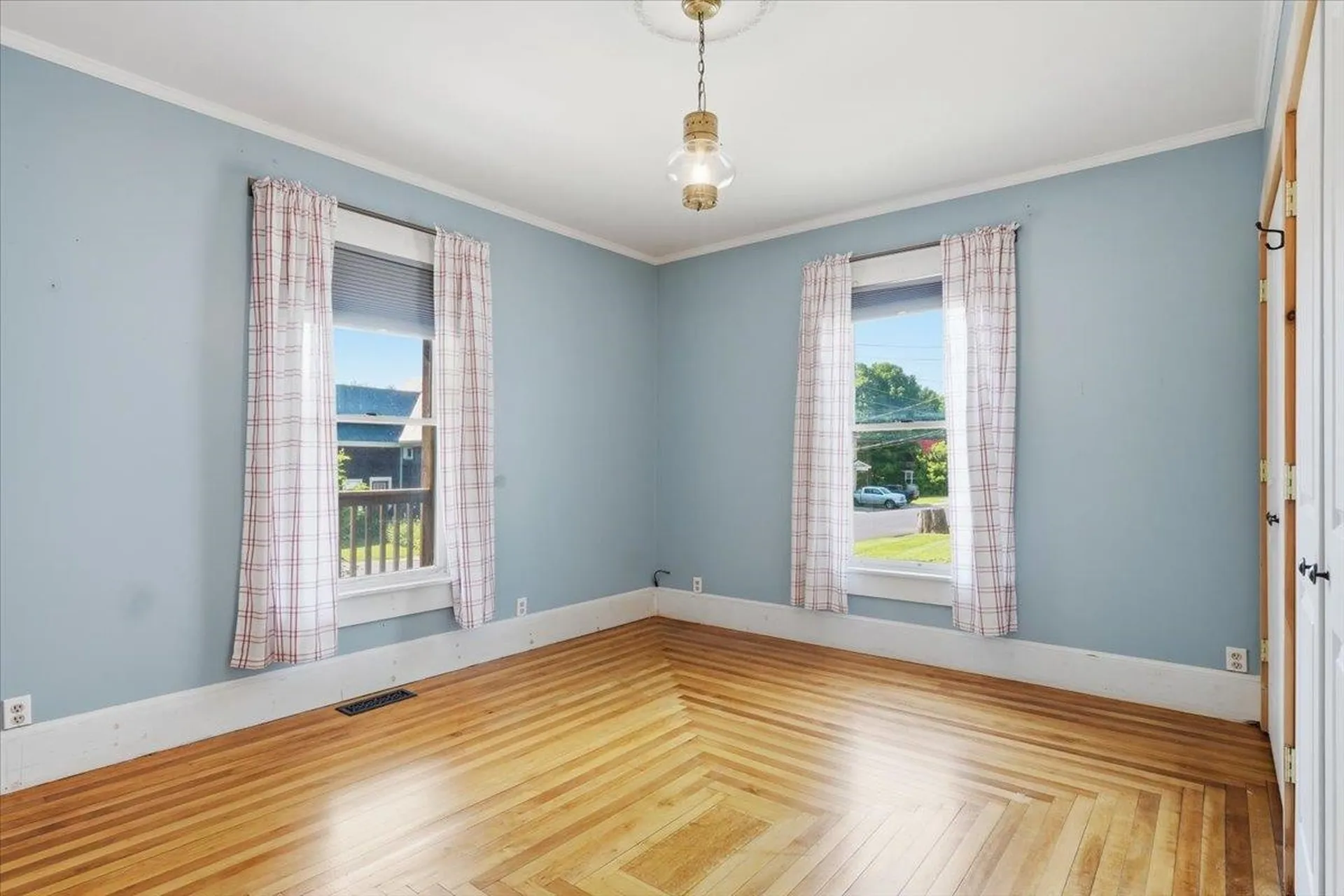 320 Charles Street Lyndon VT 05851