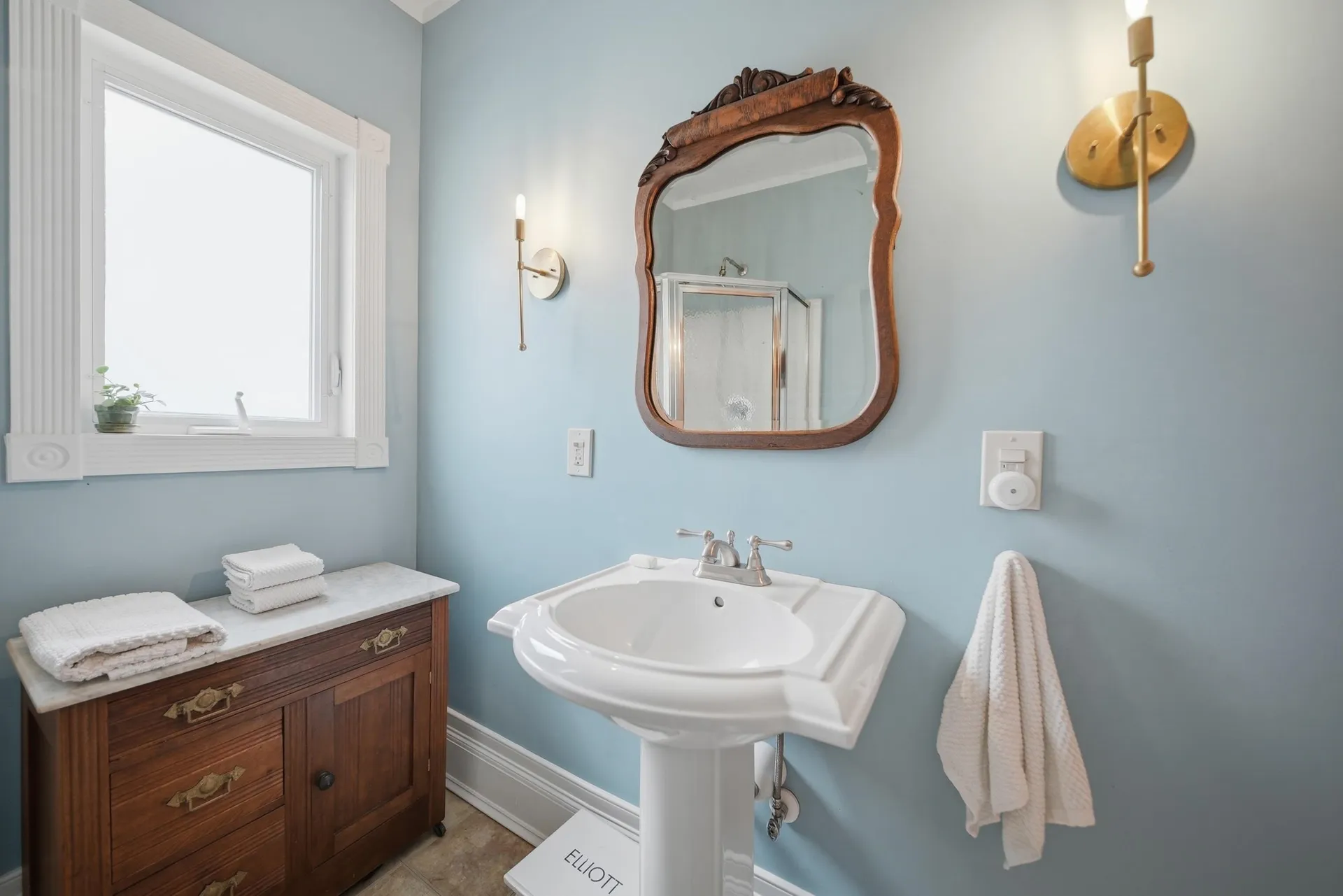 15 Crosby Street Milford NH 03055