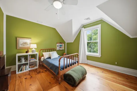 15 Crosby Street Milford NH 03055