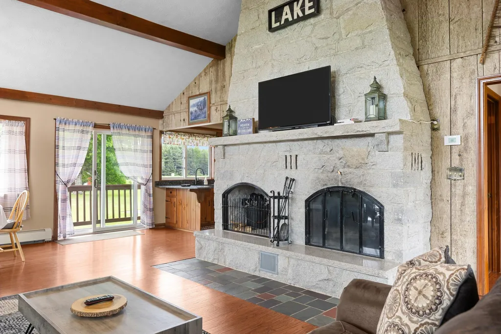 261 Song Bird Drive Canaan VT 05903