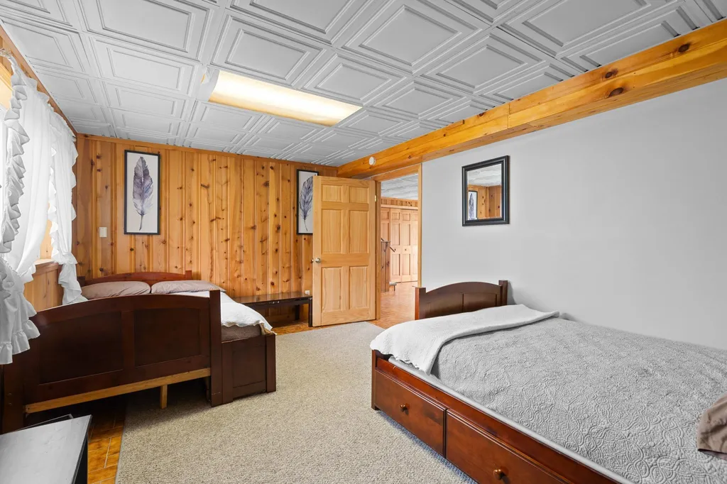 261 Song Bird Drive Canaan VT 05903