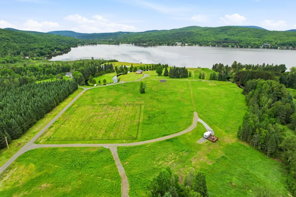261 Song Bird Drive Canaan VT 05903