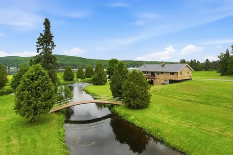 261 Song Bird Drive Canaan VT 05903
