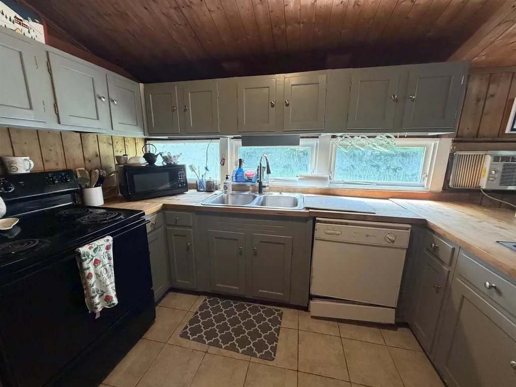 58 Scandia Village Road Wardsboro VT 05360