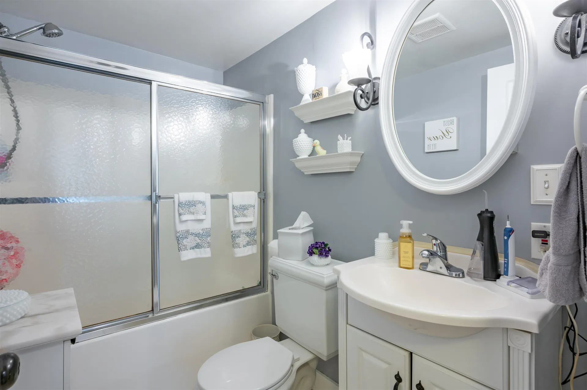 21 Charlotte Avenue Nashua NH 03064