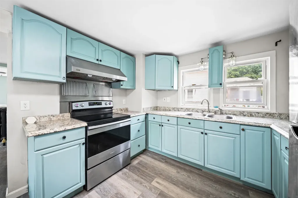 13 Crescent Street Farmington NH 03835