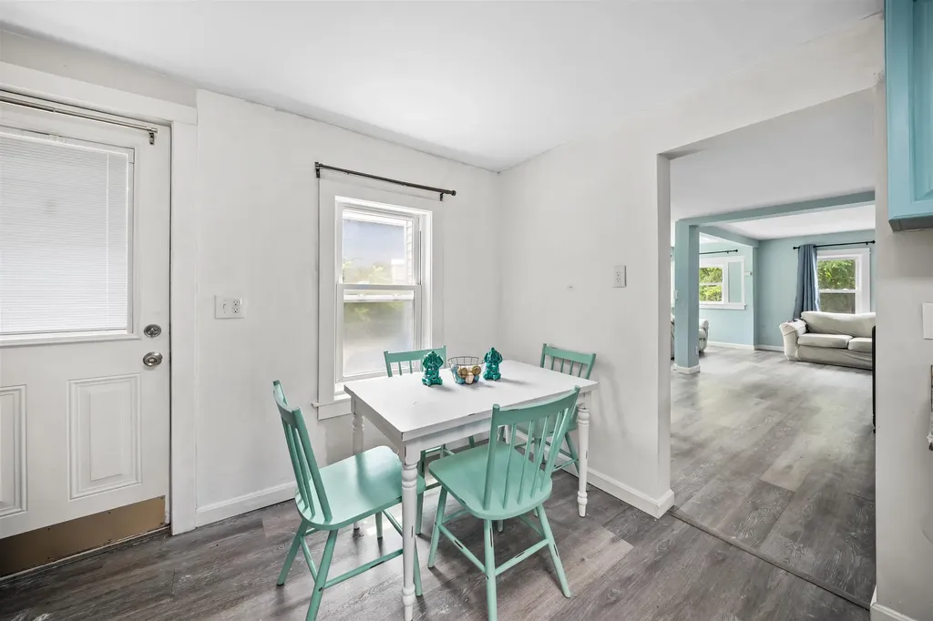 13 Crescent Street Farmington NH 03835