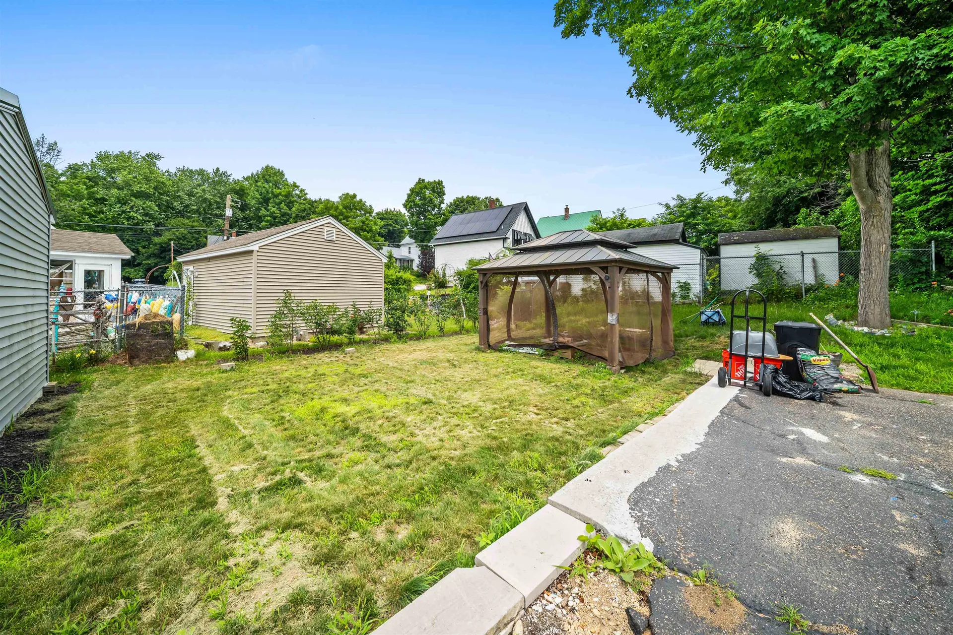 13 Crescent Street Farmington NH 03835