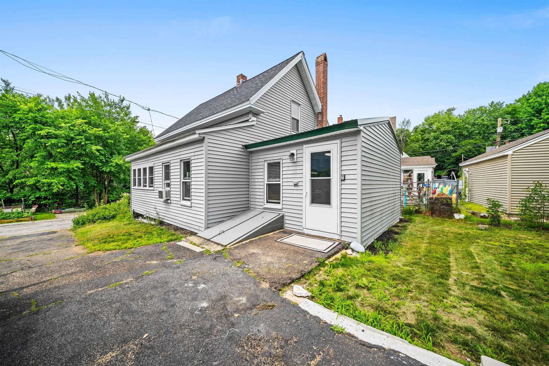 13 Crescent Street Farmington NH 03835