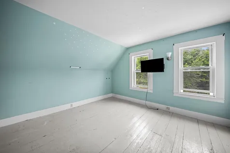 13 Crescent Street Farmington NH 03835