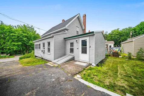 13 Crescent Street Farmington NH 03835