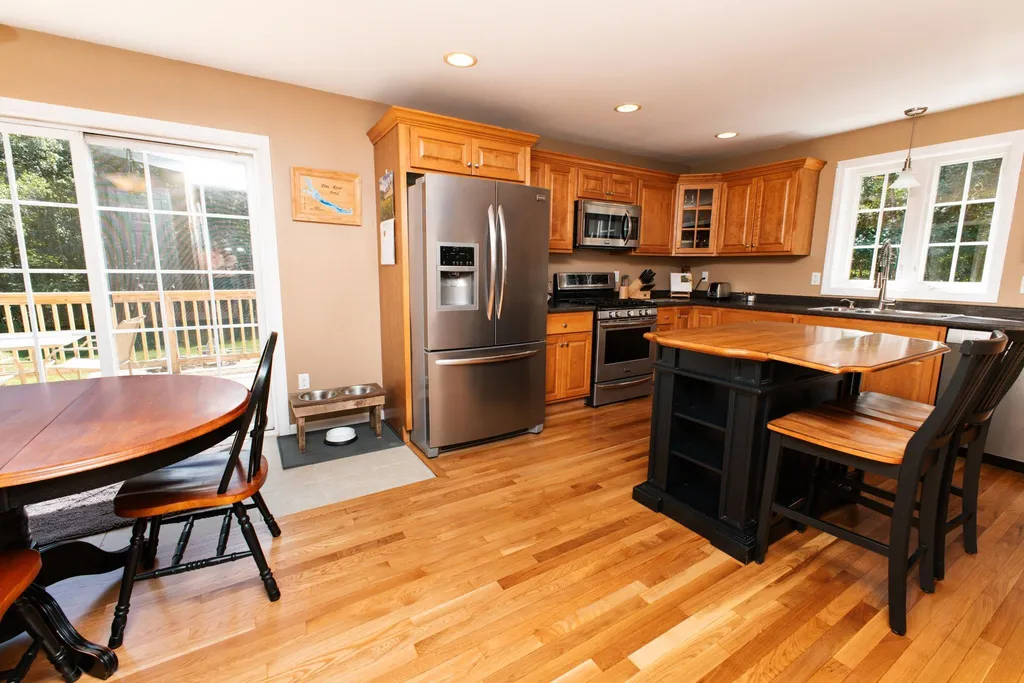 44A Bear Hill Road Newton NH 03858