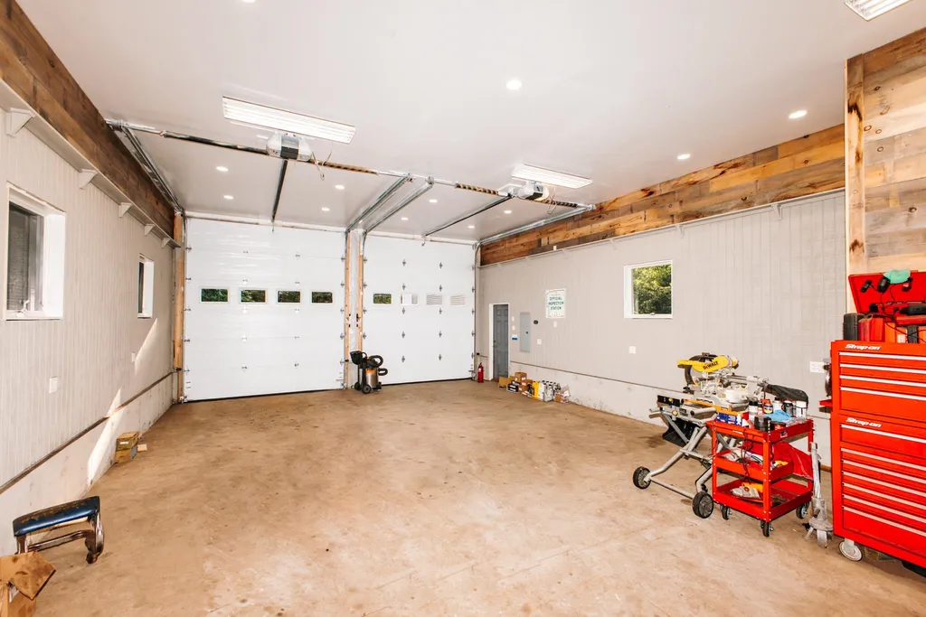 44A Bear Hill Road Newton NH 03858