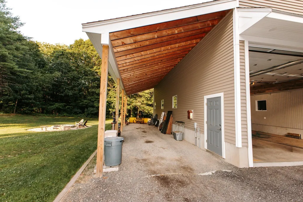 44A Bear Hill Road Newton NH 03858
