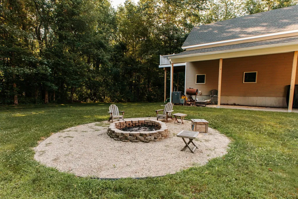 44A Bear Hill Road Newton NH 03858