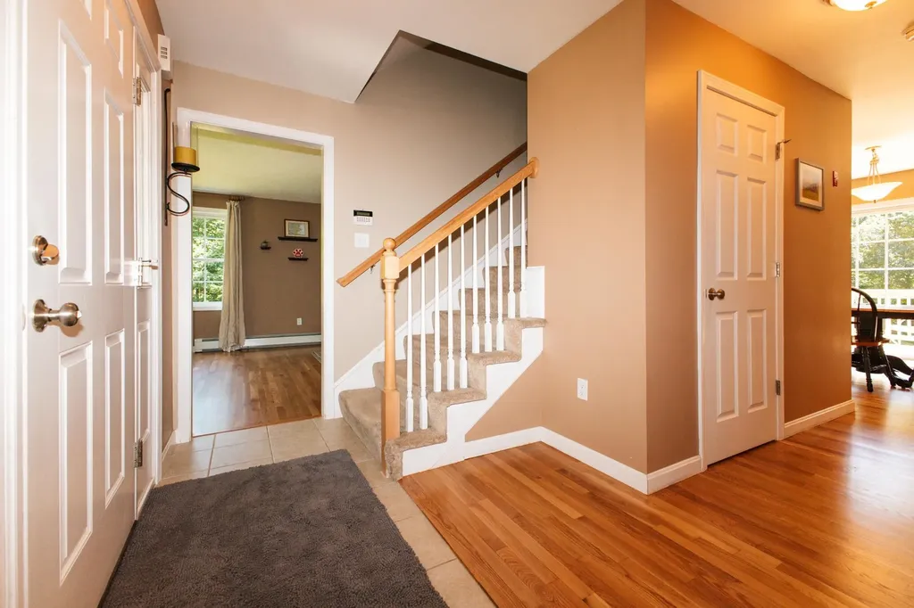44A Bear Hill Road Newton NH 03858