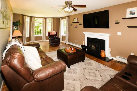 44A Bear Hill Road Newton NH 03858