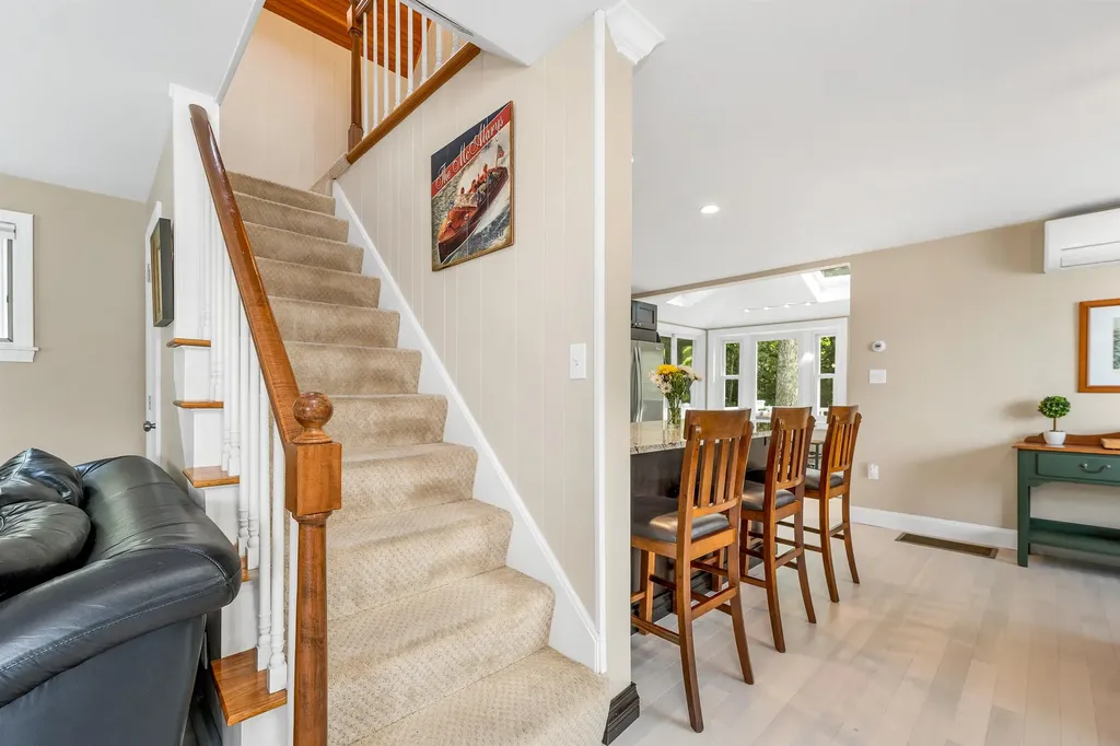 11 Farmington Road Alton NH 03810