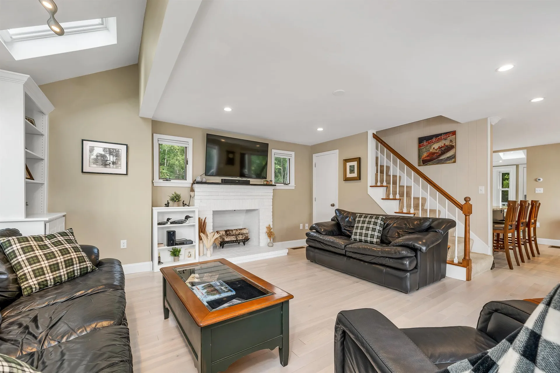 11 Farmington Road Alton NH 03810