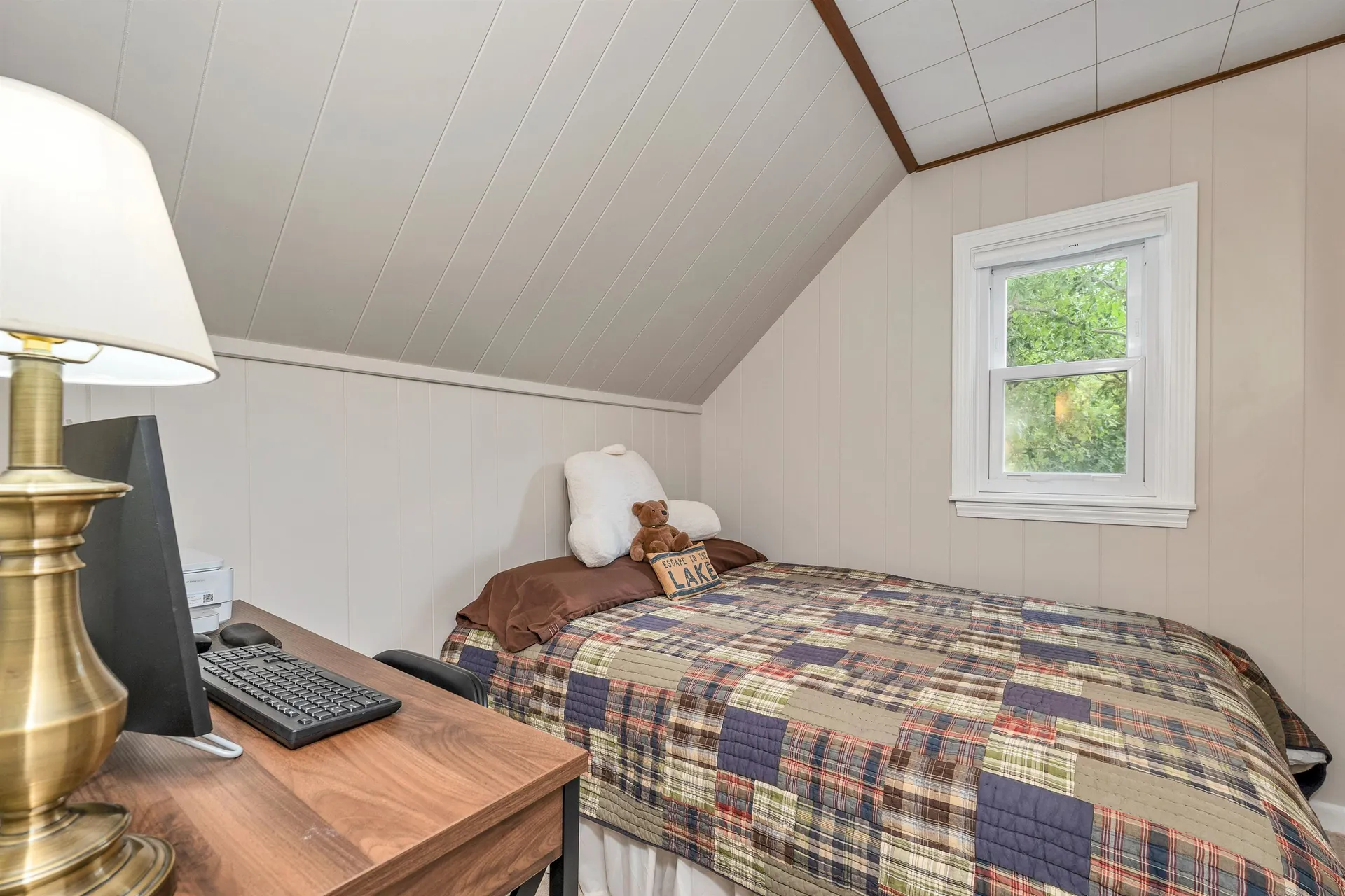 11 Farmington Road Alton NH 03810