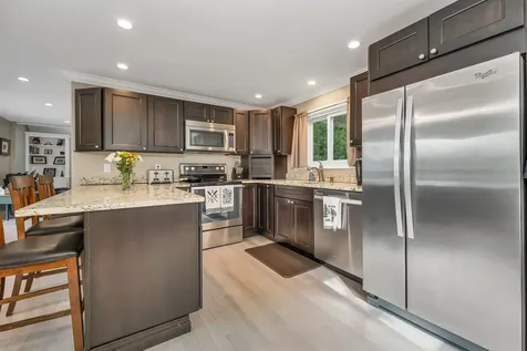 11 Farmington Road Alton NH 03810