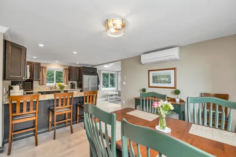 11 Farmington Road Alton NH 03810
