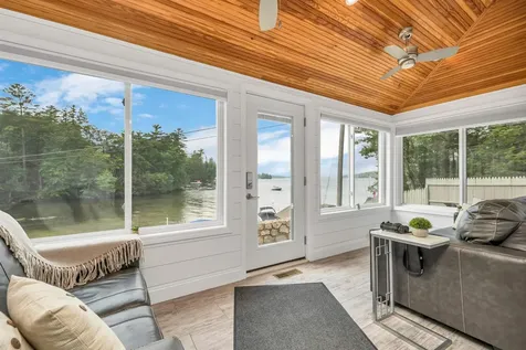11 Farmington Road Alton NH 03810