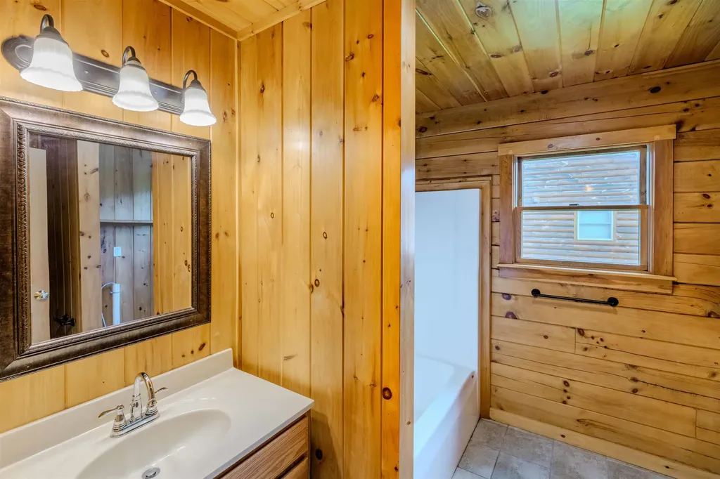 181 Benton Road Haverhill NH 03774