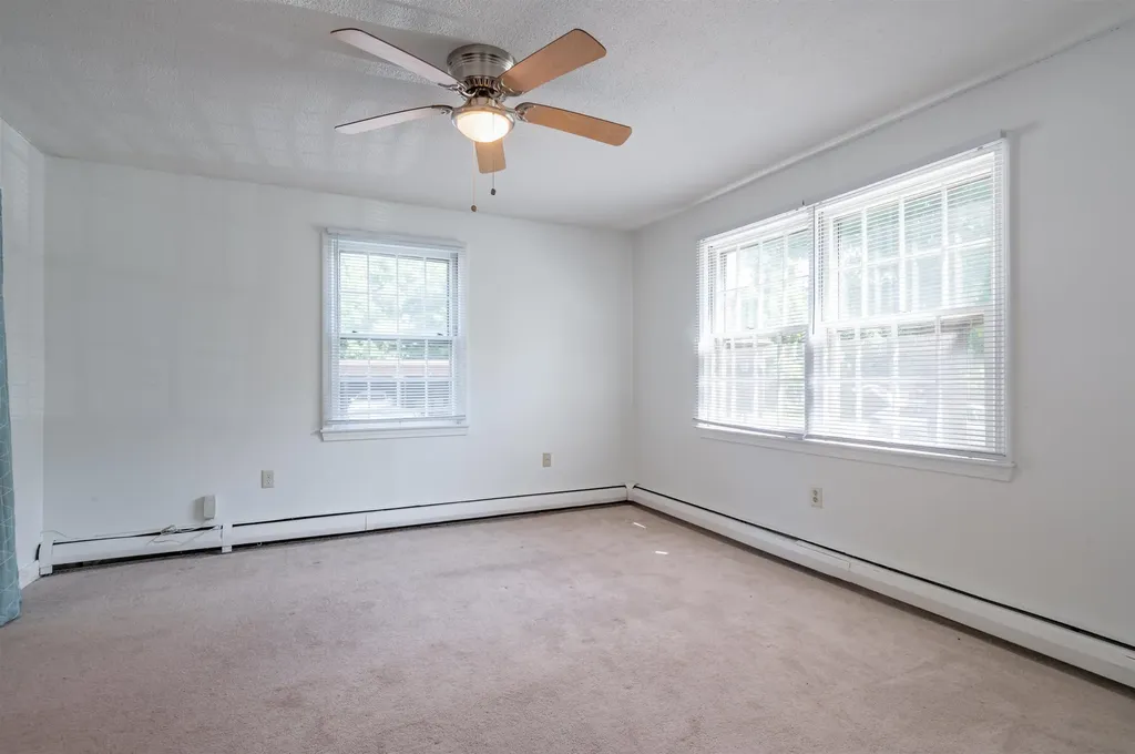 7 Autumn Leaf Drive Nashua NH 03060