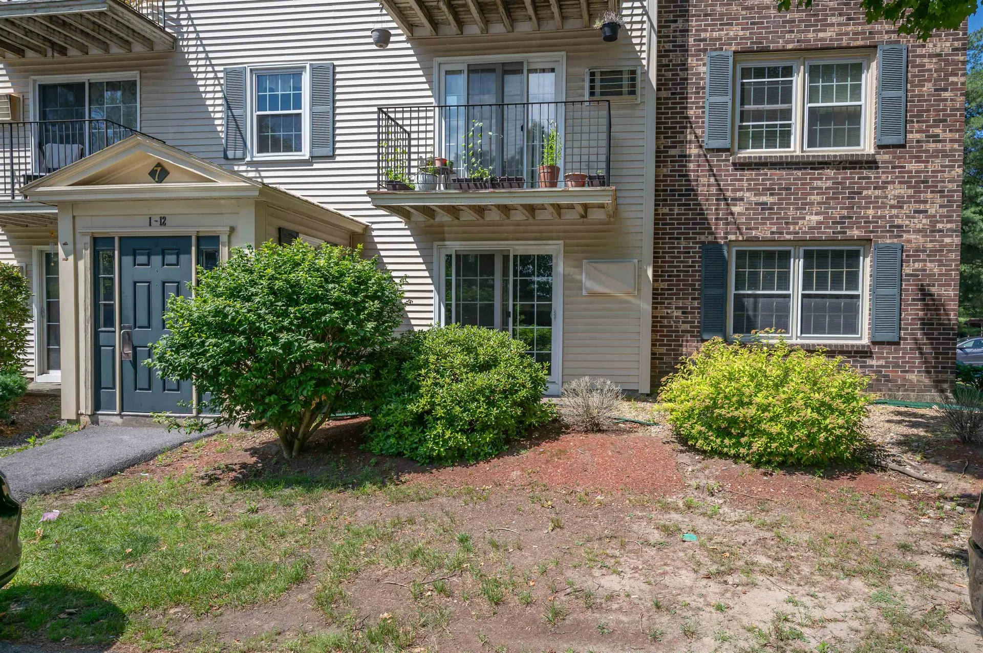 7 Autumn Leaf Drive Nashua NH 03060