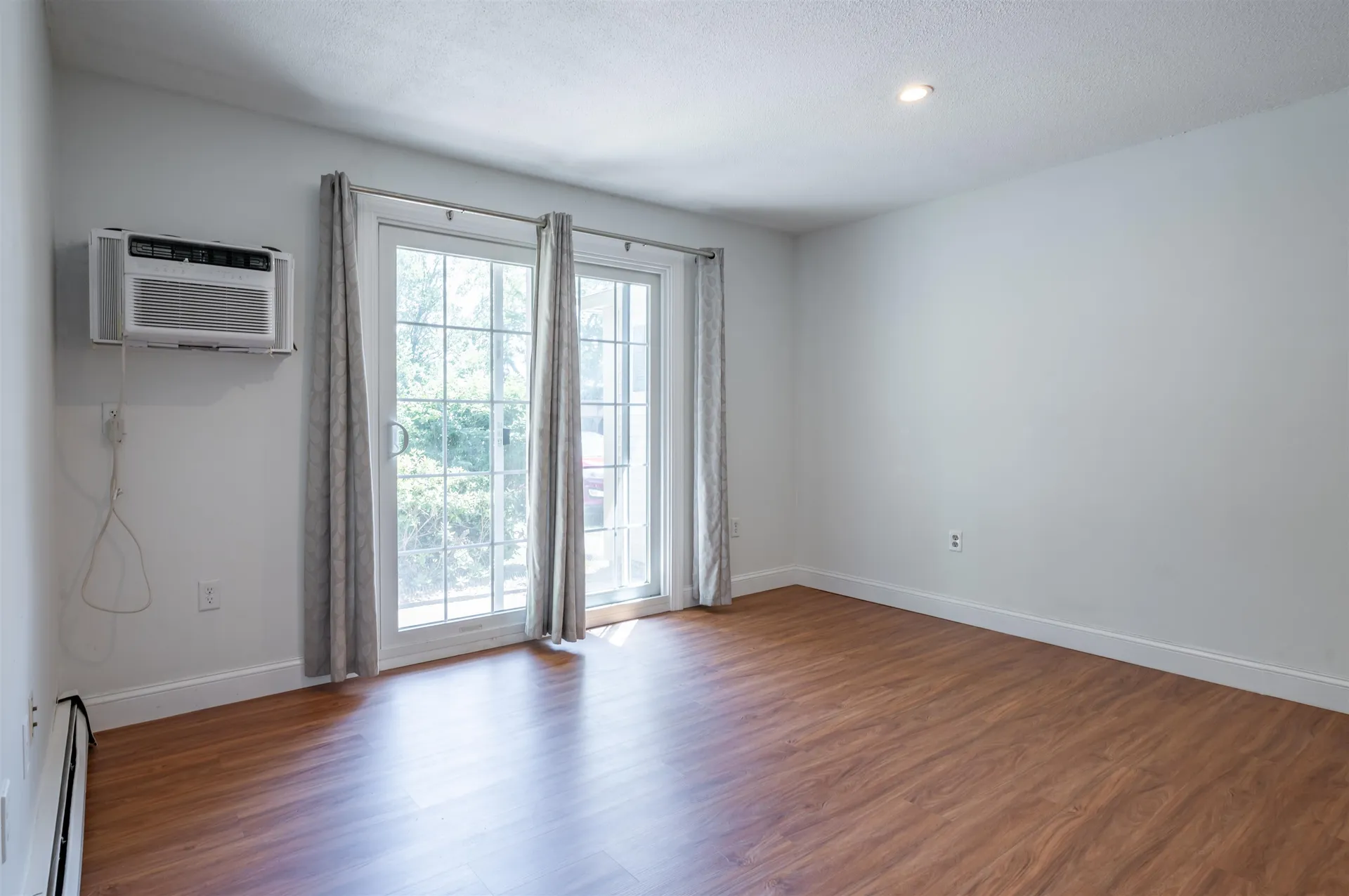 7 Autumn Leaf Drive Nashua NH 03060