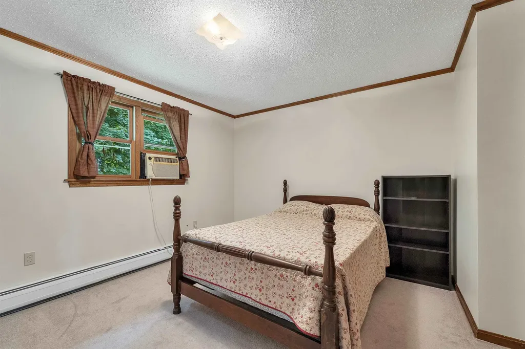 40 Coburn Avenue Nashua NH 03063