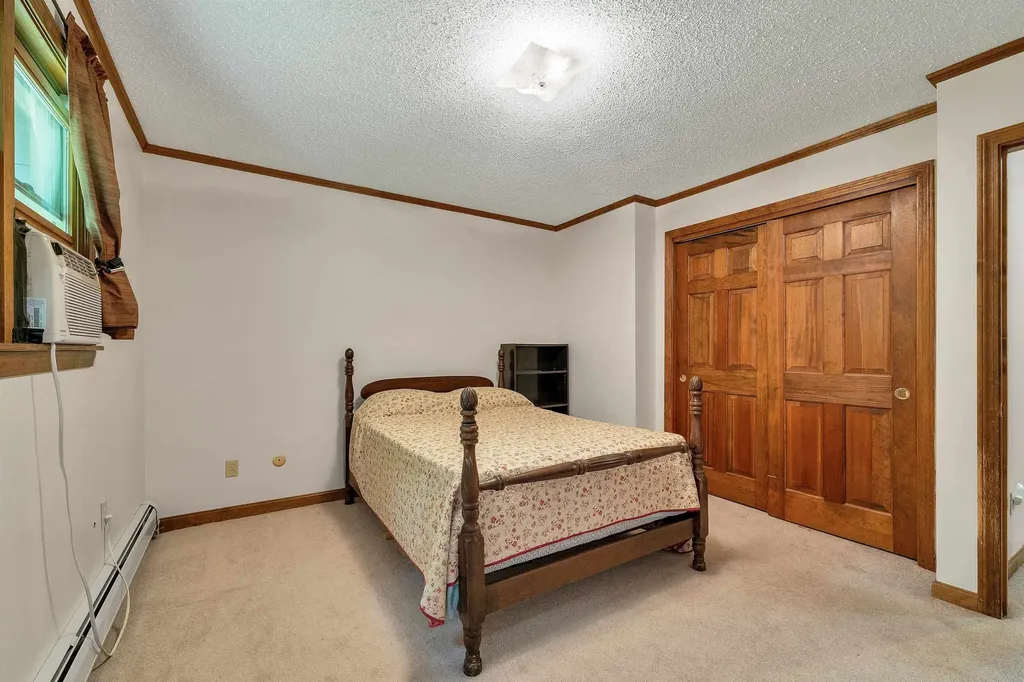 40 Coburn Avenue Nashua NH 03063