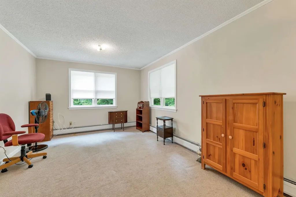 40 Coburn Avenue Nashua NH 03063