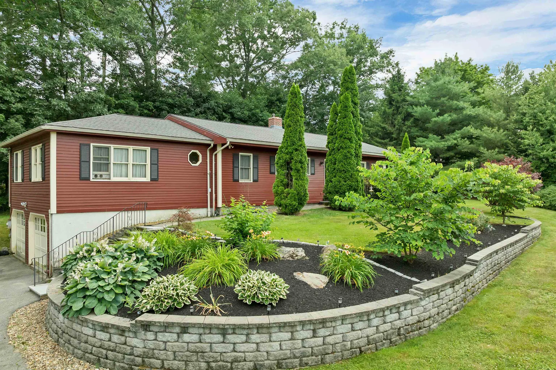 40 Coburn Avenue Nashua NH 03063