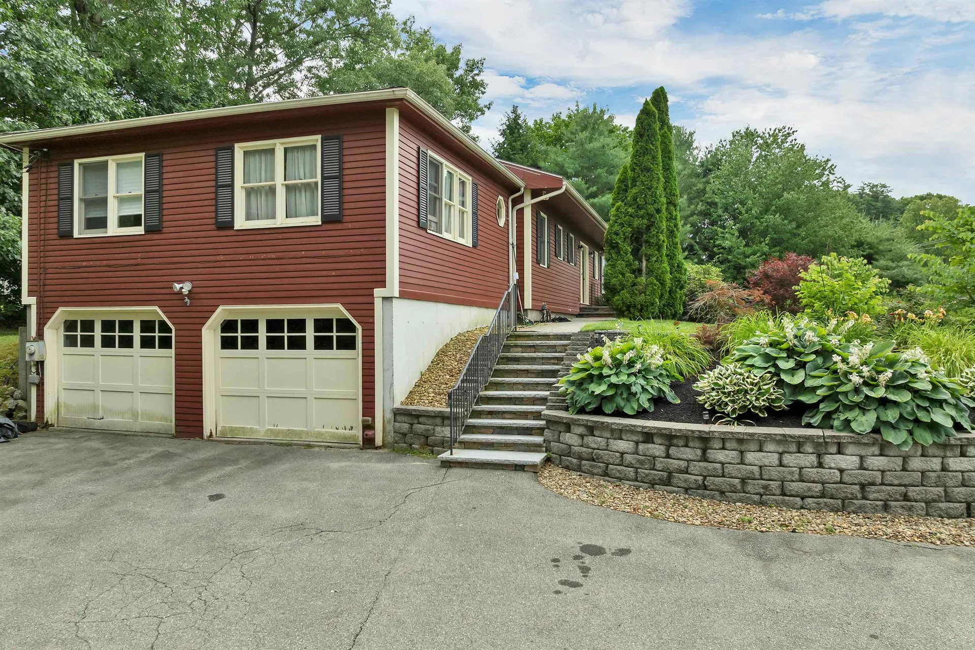 40 Coburn Avenue Nashua NH 03063