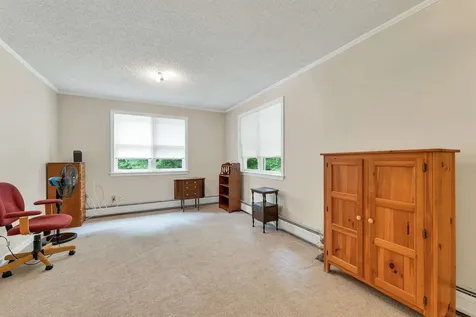 40 Coburn Avenue Nashua NH 03063