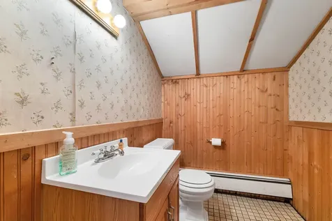 40 Coburn Avenue Nashua NH 03063