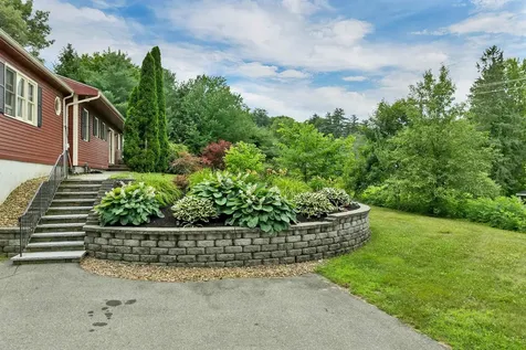 40 Coburn Avenue Nashua NH 03063