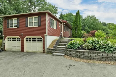 40 Coburn Avenue Nashua NH 03063