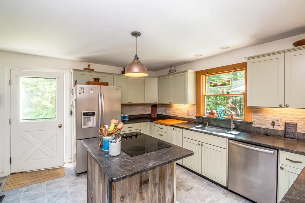 1342 Stark Road Conway NH 03813
