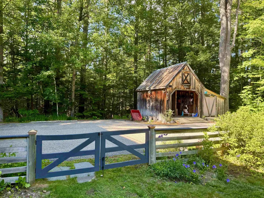 1342 Stark Road Conway NH 03813