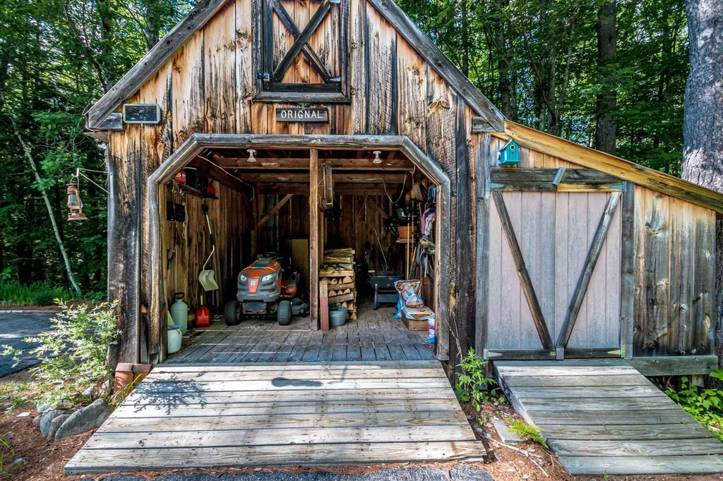 1342 Stark Road Conway NH 03813