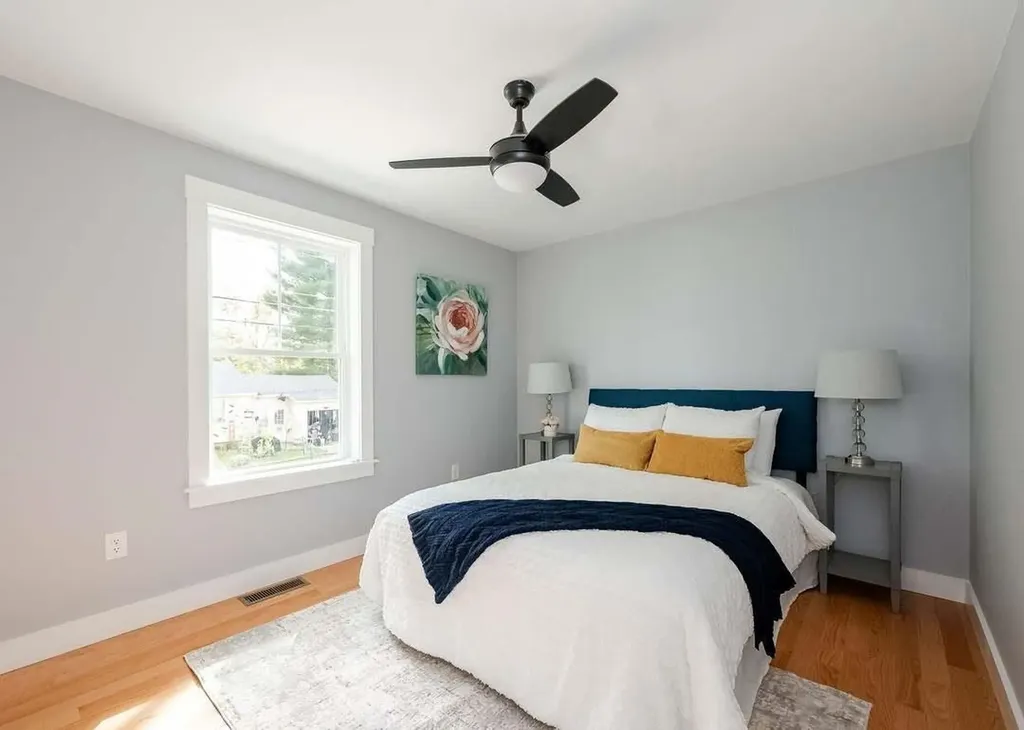 9 Lawn Avenue Rochester NH 03867