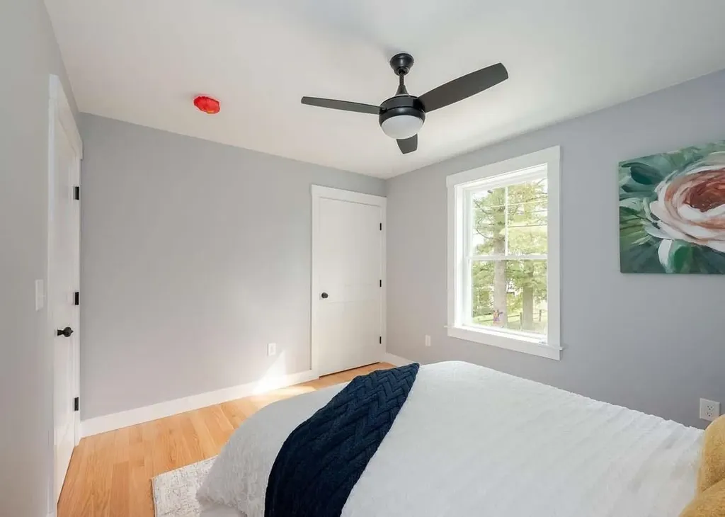 9 Lawn Avenue Rochester NH 03867