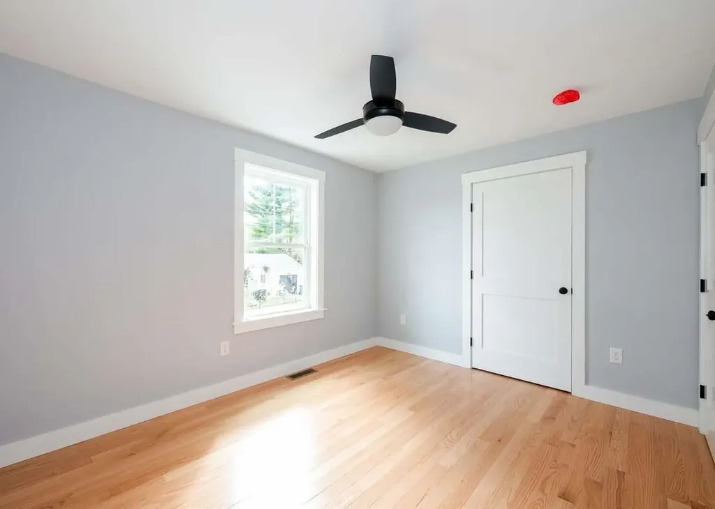 9 Lawn Avenue Rochester NH 03867