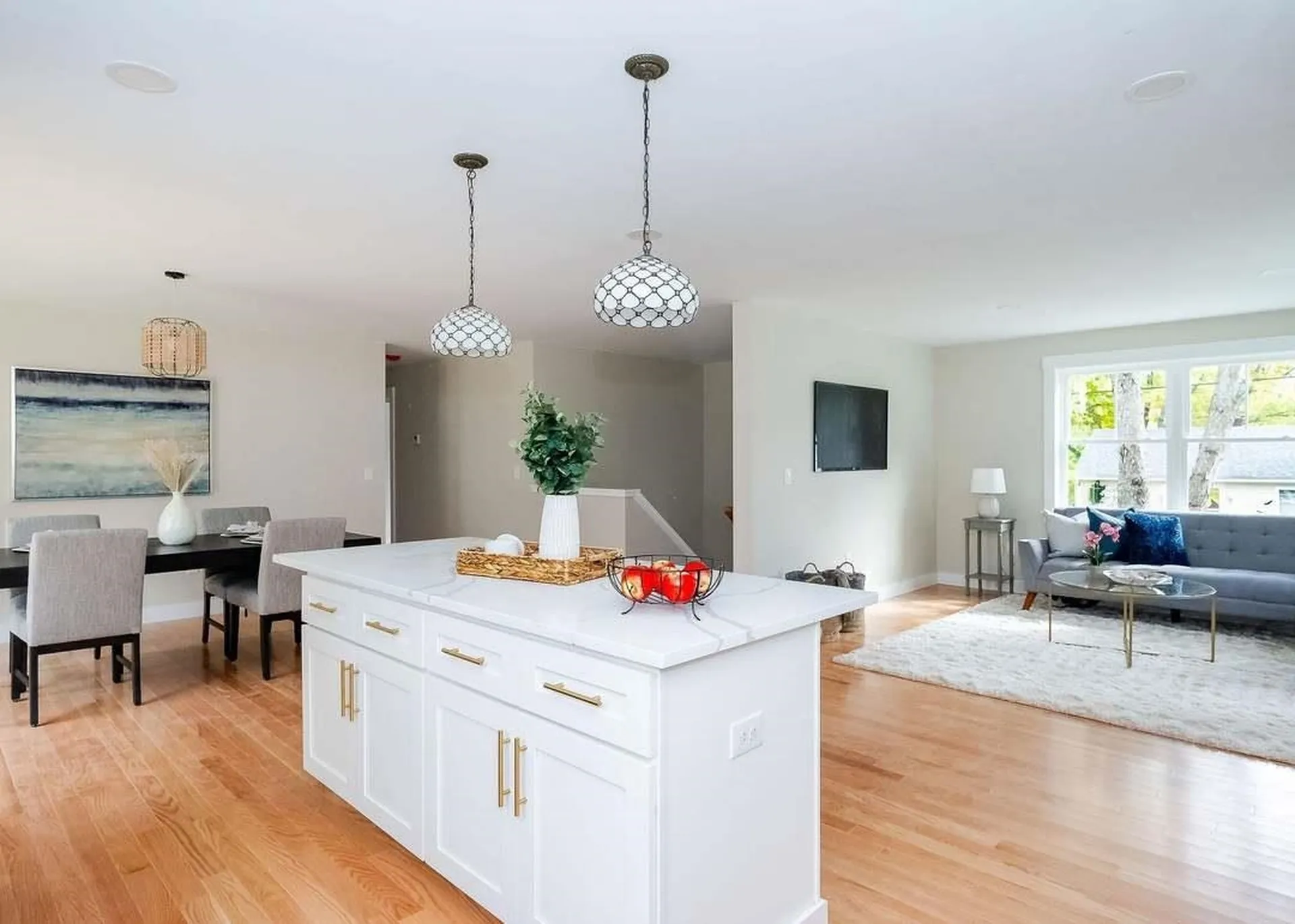 9 Lawn Avenue Rochester NH 03867