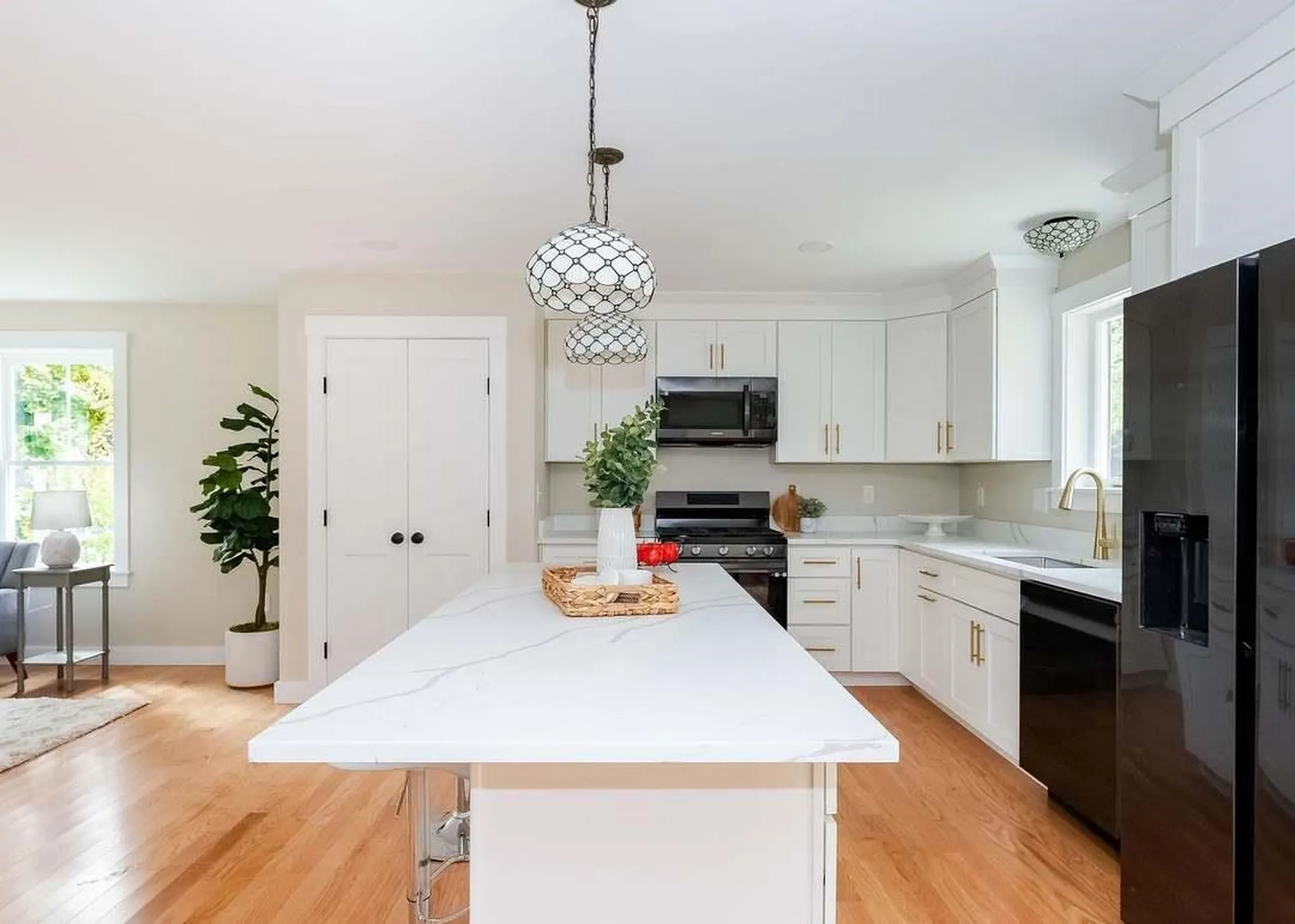 9 Lawn Avenue Rochester NH 03867