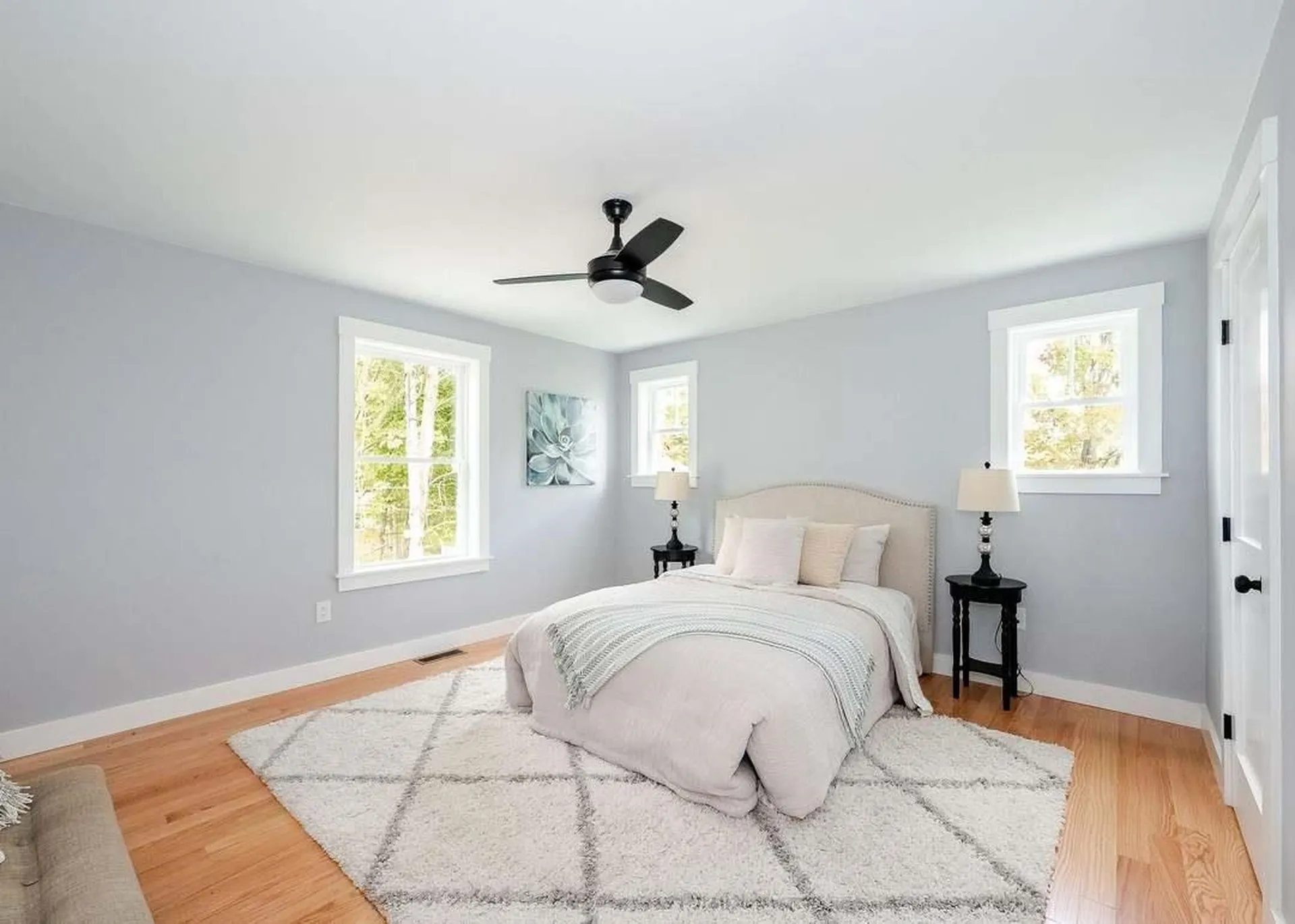 9 Lawn Avenue Rochester NH 03867
