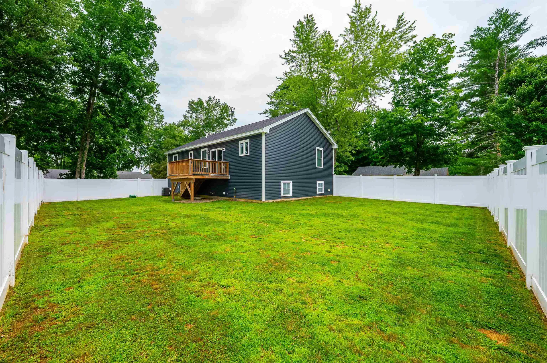 9 Lawn Avenue Rochester NH 03867